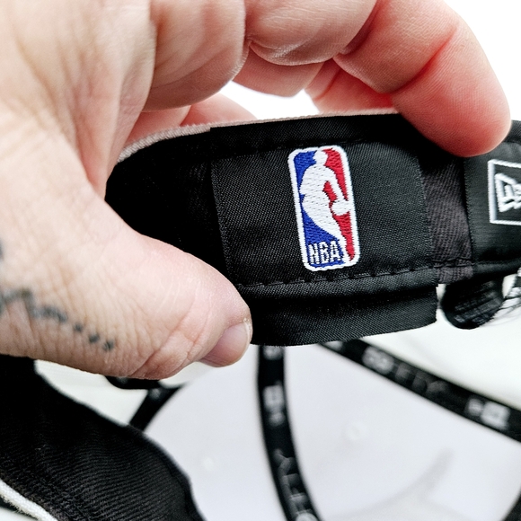 NEW ERA | Toronto Raptors NBA Basketball fitted cap hat - Picture 9 of 11